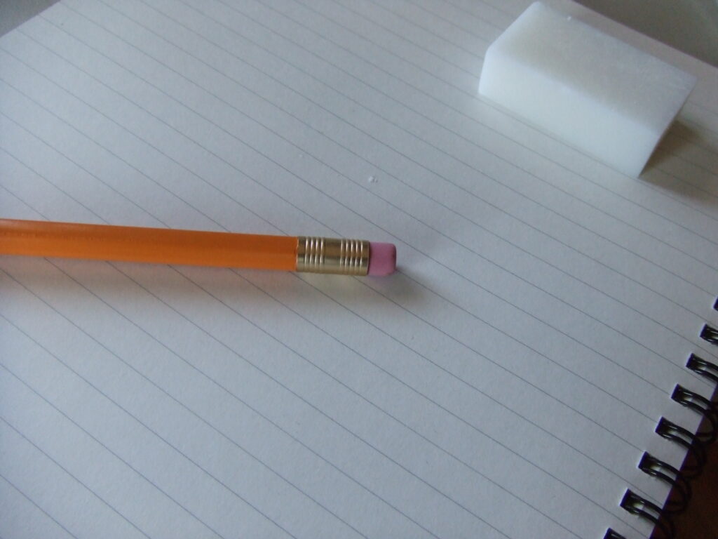 鉛筆と消しゴム