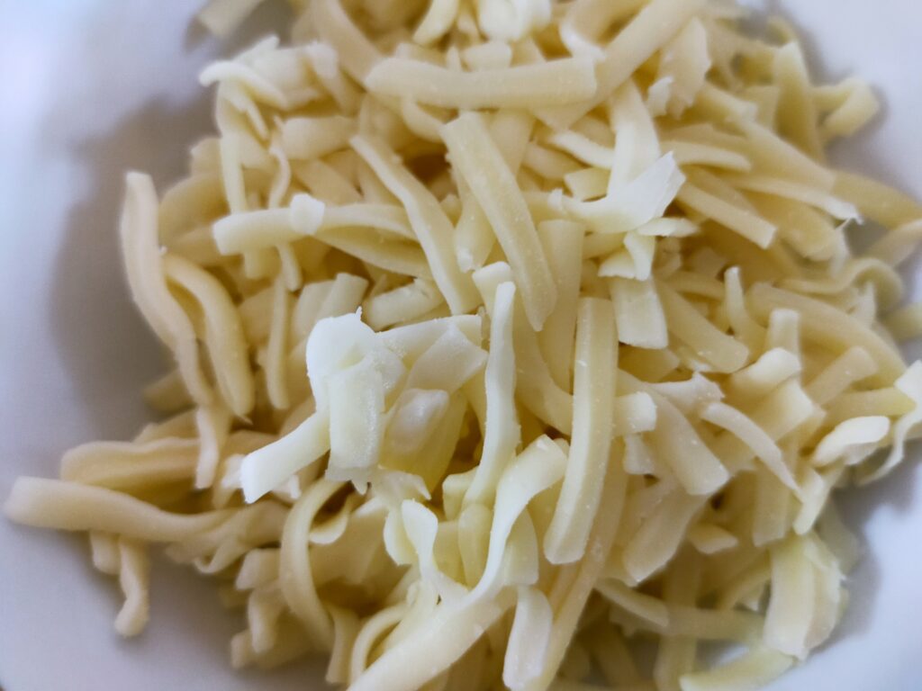 細切りチーズ